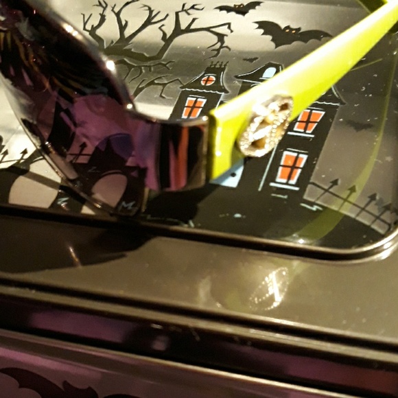 3 for $15☆ Purple & Green Sunglasses - Picture 2 of 5